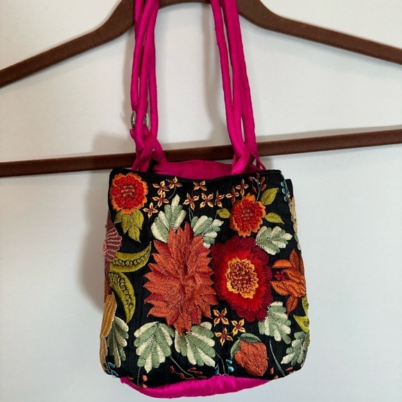Womens Embroidered Floral Flowers Handbag Purse Coveted Bag Hippie Boho Retro - Picture 5 of 8